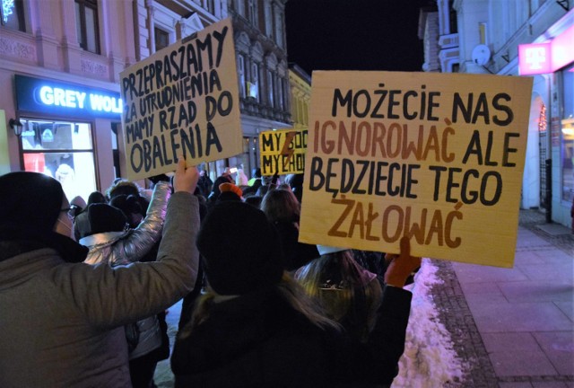 W sobotę, 30 stycznia, na ulicach Inowrocławia odbył się kolejny marsz protestacyjny kobiet przeciw przepisom aborcyjnym