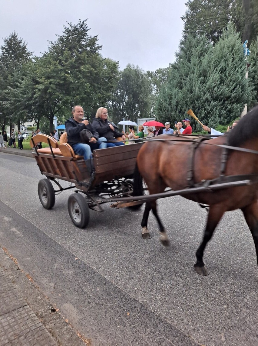 XIII Pielgrzymka Konna i VIII Pielgrzymka Motocyklowa do Sanktuarium w Lutogniewie [FOTO] 