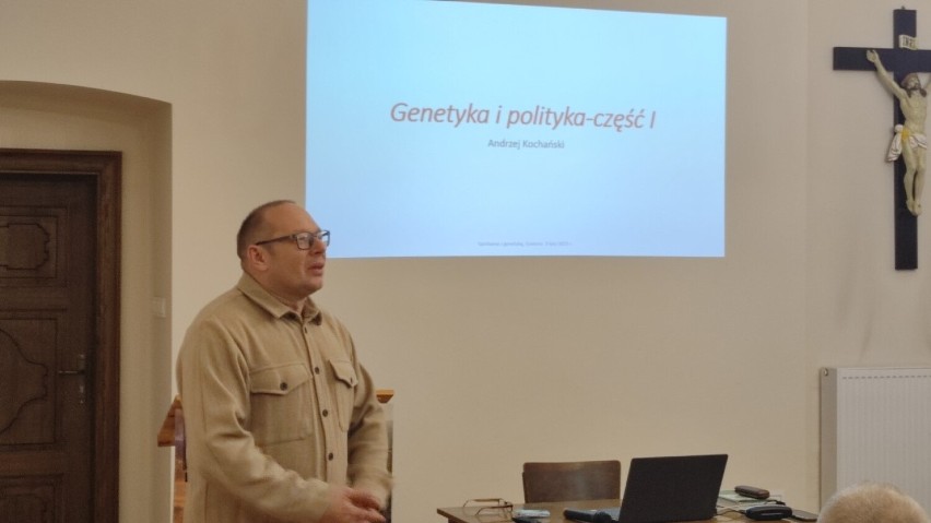 Prof. Andrzej Kochański poprowadził kolejny „Wieczór z genetyką”