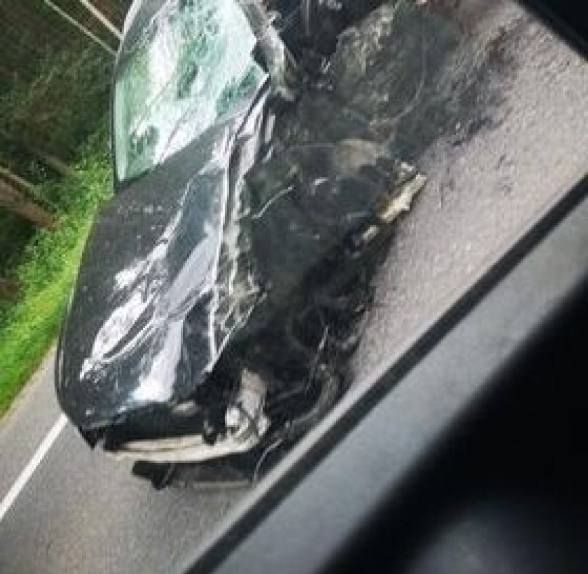 Wypadek w Gliwicach - ZDJĘCIA. Toszecka była zablokowana! Jedna osoba zakleszczona w samochodzie