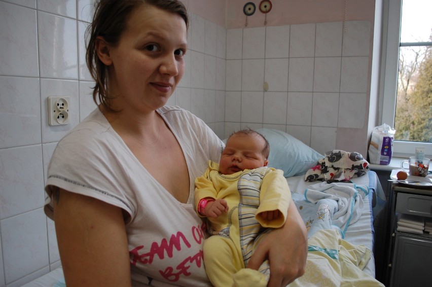 Amelia Rathnow z Pucka to pierwsze dziecko urodzone w 2017 roku w Puckim Szpitalu