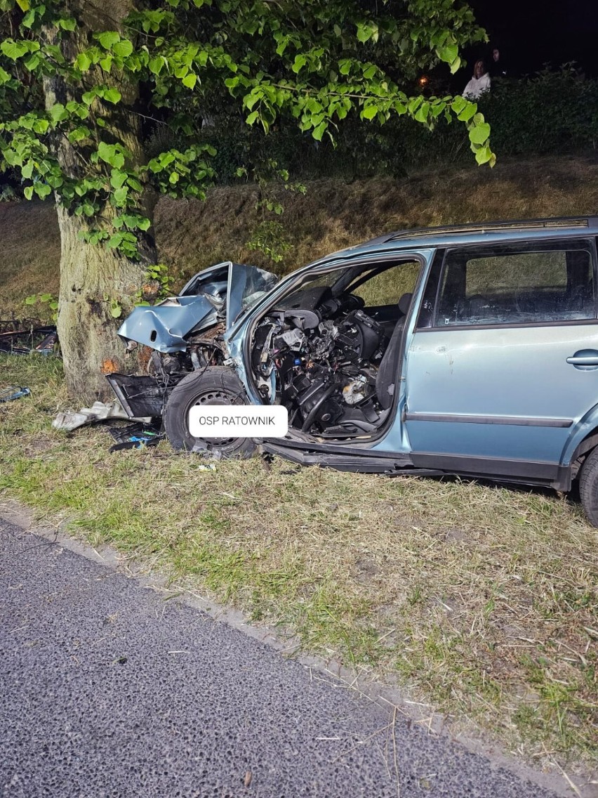 Śmiertelny wypadek w Świeciu. Nie żyje kierowca volkswagena. Zobacz wideo