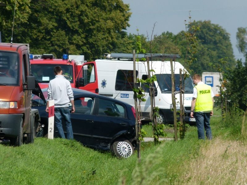 Wypadek w Wojciechowicach, trzy osoby ranne [ZDJĘCIA]