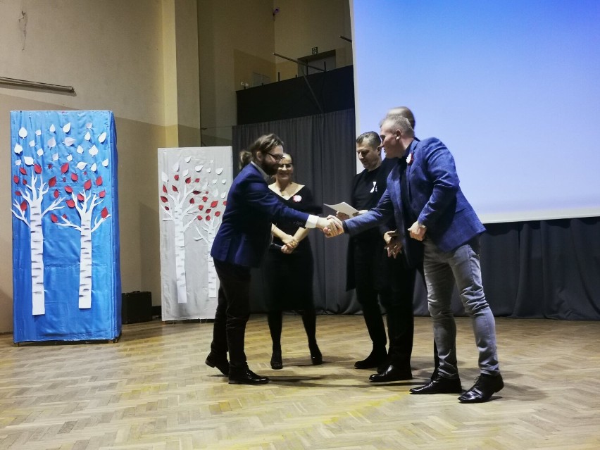 Przegląd Piosenki Patriotycznej „Matecznik” w Szadku  ZDJĘCIA