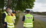 Po śmiertelnym wypadku w Sławutówku (16.05.2022) komisja sprawdzała drogę i oznakowanie, gdzie doszło do tragicznej śmierci kobiety | FOTO