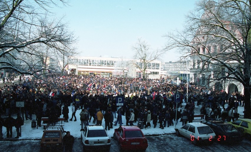 Z archiwum Tadeusza Surmy: tak protestowano w Stargardzie 20 lat temu. Wielka akcja przeciwko narkotykom. ZDJĘCIA