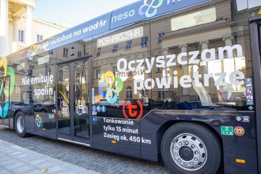 Po raz drugi na ulice Warszawy wyjechał autobus napędzany...