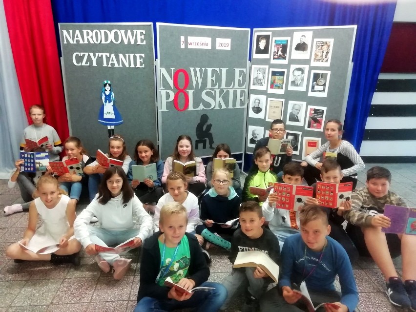 Narodowe Czytanie w Szkole Podstawowej w Malechowie [ZDJĘCIA]