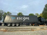 Escapetruck w Rzeszowie. Nietypowy projekt mający na celu edukowanie i poszerzanie wiedzy dotyczącej handlu ludźmi