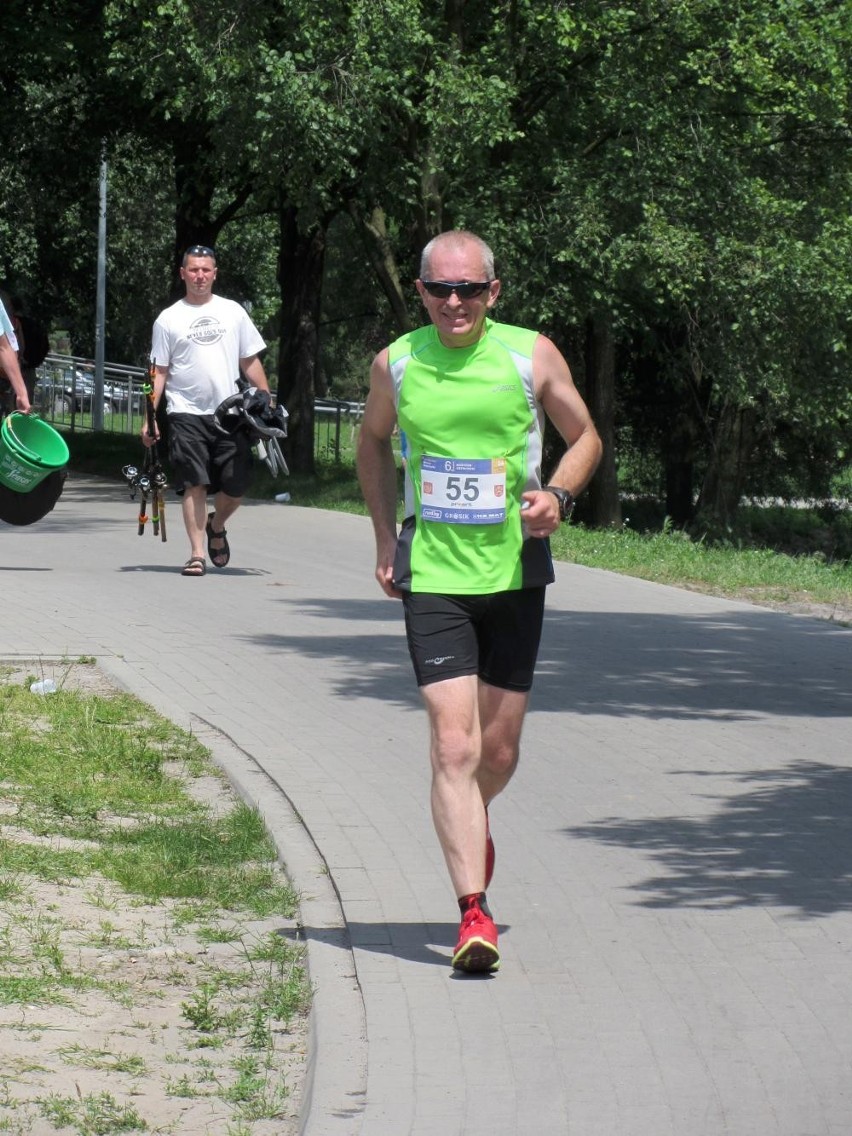 Ryszard Płochocki wygrał VI Maraton Ostrowski, a Witold Olejniczak pobiegł po raz setny [ZDJĘCIA]