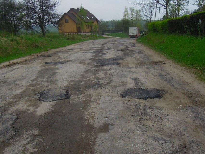 Dziury w Stanisławce - wielkie łatanie w toku