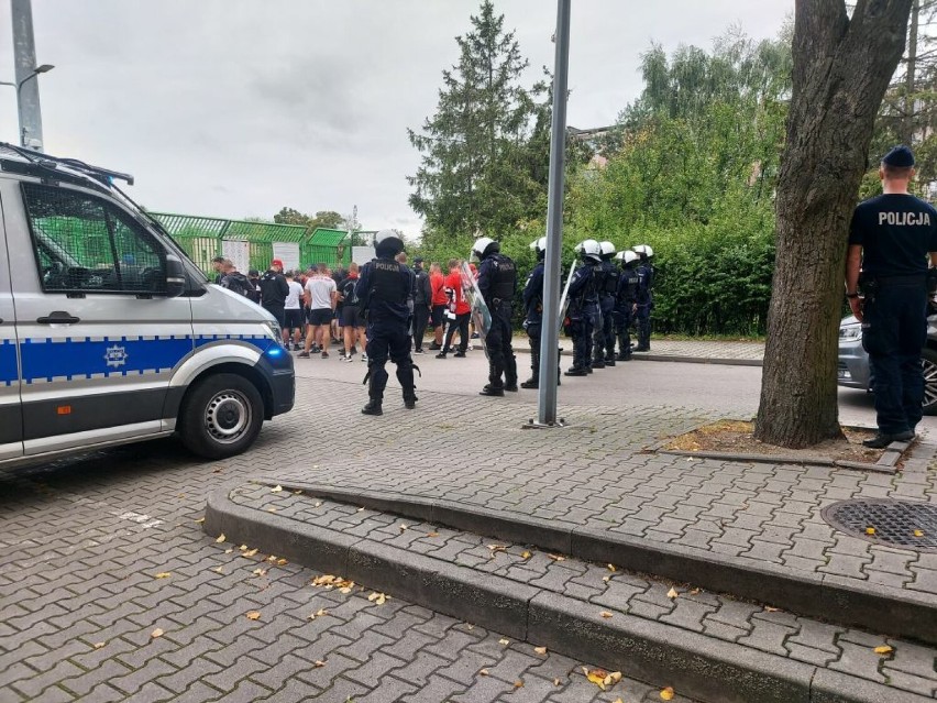 Policjanci z Bełchatowa przygotowują się do zadań w związku z nowym sezonem rozgrywek sportowych