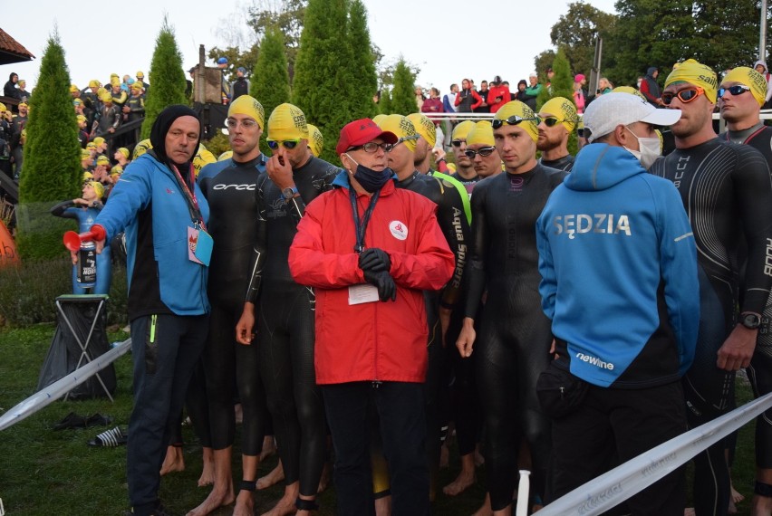 Castle Triathlon Malbork 2020. Mistrzostwa Polski w ironmanie. Tak rozpoczęły się zmagania na pełnym dystansie [ZDJĘCIA]