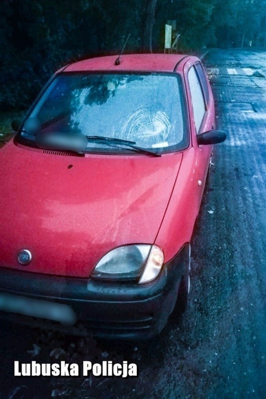 Mężczyzna nie zdążył wejść na chodnik. Został potrącony...