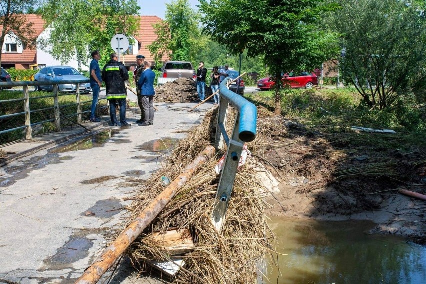 Most w ciągu drogi gminnej "Na Brzeg" zniszczyła powódź. Czy...