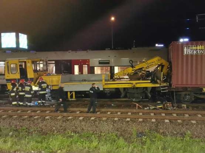 Zderzenie drezyny z pociągiem towarowym w Gdyni. Trzy osoby ranne
