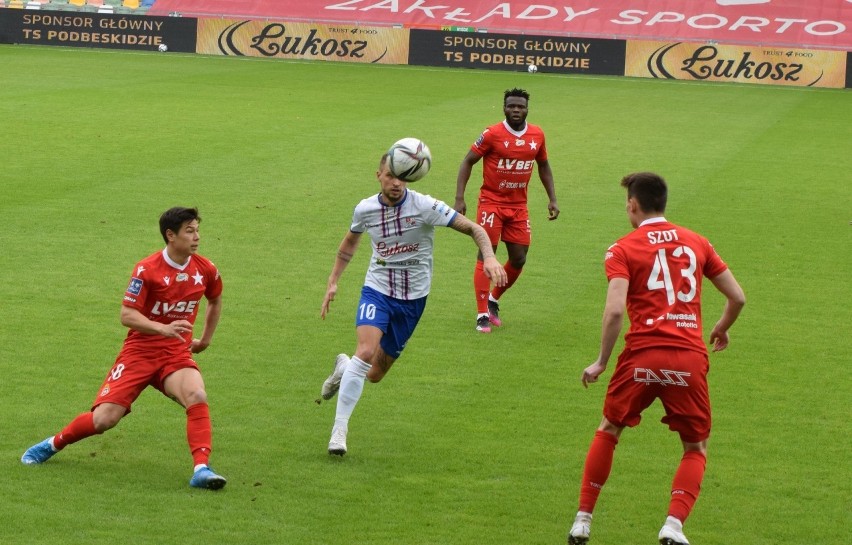 Podbeskidzie - Wisła Kraków 2:0. Powiew wiosny pod Klimczokiem. Górale przełamali się z Wisłą