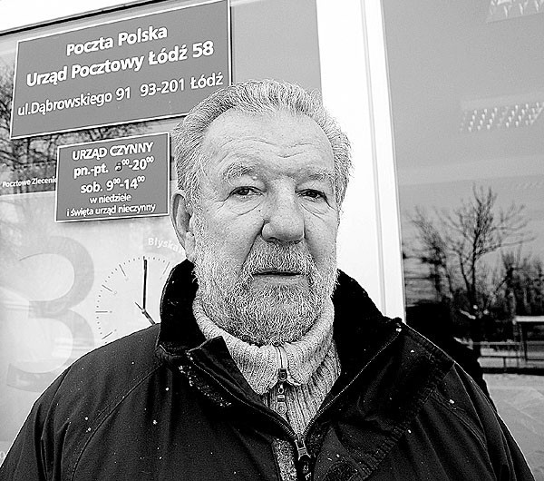 Jerzy Wiśniewski musiał zapłacić Poczcie Polskiej 105 zł za to, że jego przesyłka przejechała się z Łodzi do Warszawy i z powrotem.