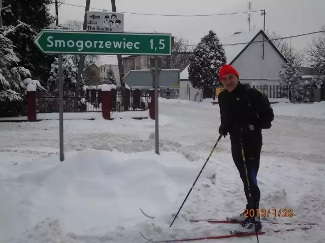 Wydatek 340 zł.
Narty, buty, kijki służą mi już trzeci sezon.
Radości wiele.