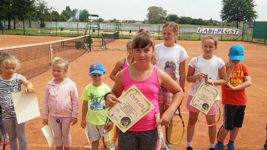 Letnia szkółka tenisa „Wakacje z tenisem” w Krotoszynie [ZDJĘCIA]