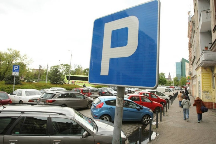 3. Opłaty za parkowanie. 

Za parking też możemy spodziewać...