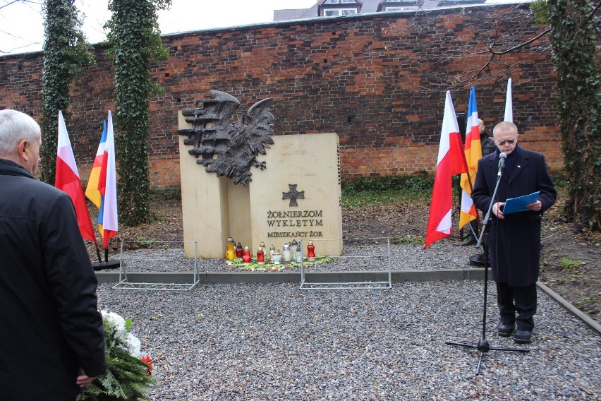 Żołnierze Wyklęci Żory: Delegacje złożyły kwiaty pod pomnikiem [ZDJĘCIA]