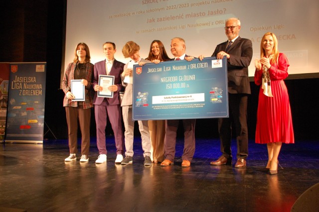 Gala wręczenia nagród i wyróżnień VIII Jasielskiej Ligi Naukowej z Orlenem odbyła się w JDK