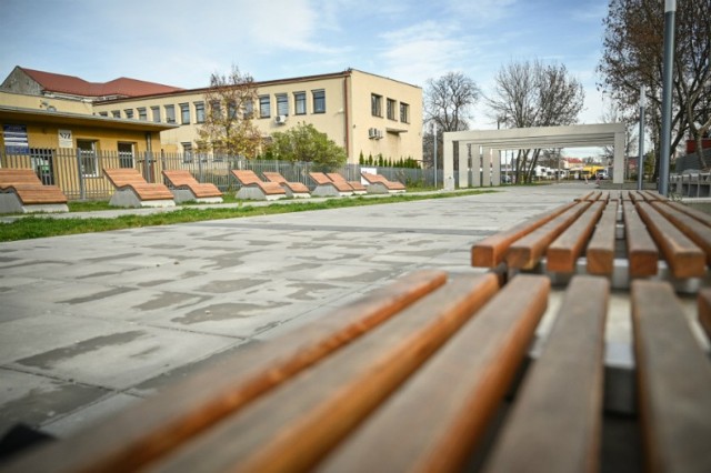 Zobacz kolejne zdjęcia. Przesuwaj zdjęcia w prawo - naciśnij strzałkę lub przycisk NASTĘPNE