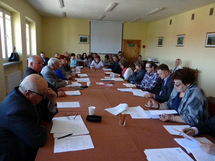 Sesja rady w Zapolicach [zdjęcia]