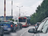 Dachowanie na DK94 w Sosnowcu. Jedna osoba została poszkodowana, droga była zablokowana