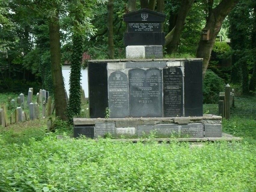 Cmentarz żydowsko w Oświęcimiu założony został w połowie...