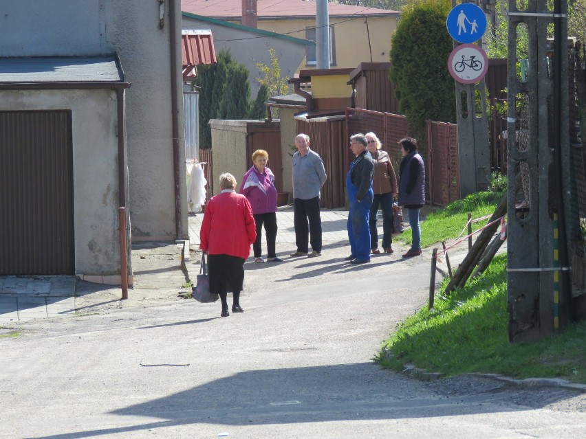 Dziś odbyła się wizja lokalna ws. morderstwa 68-letniej kobiety w Kozłowej Górze [ZDJĘCIA]