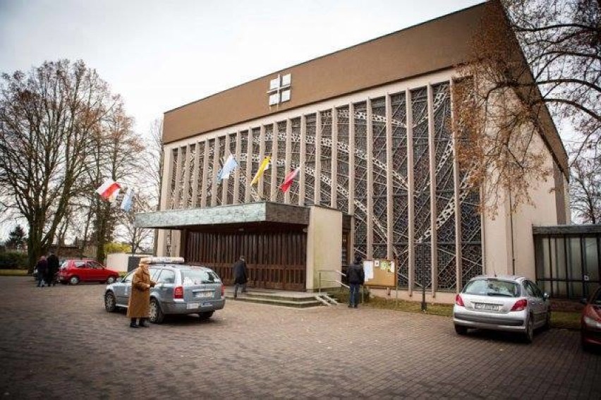 Najbrzydsze kościoły w Polsce - Kościół Chrystusa Króla w Poznaniu
