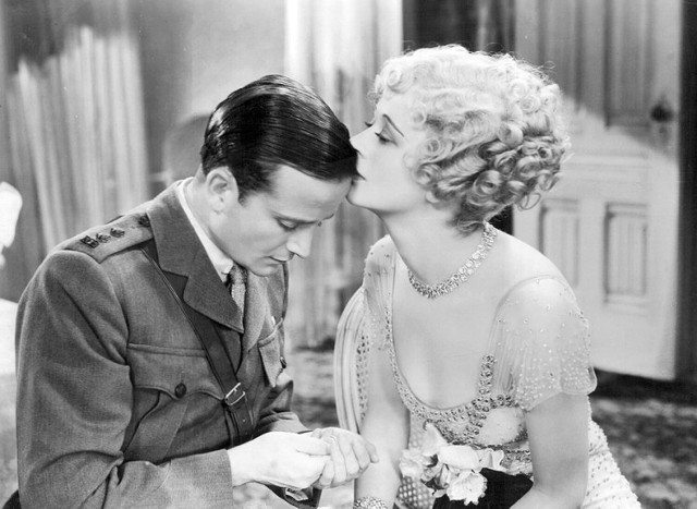 Film dostał Oscara w 1934 roku 
Ocena ImDb: 5,8/10

Film przedstawia 30 lat z życia brytyjskiego małżeństwa Roberta i Jane Marryot. 
