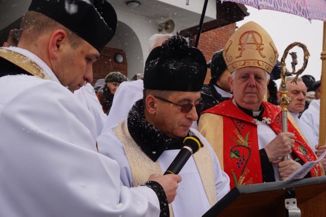 W Kościele pw. Miłosierdzia Bożego w Kraśniku uroczyście otwarto Bramę Miłosierdzia