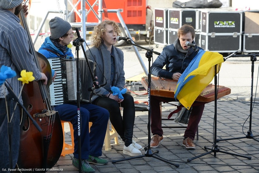 Wrocław: Solidarni z Ukrainą. Happening w Rynku (ZDJĘCIA)