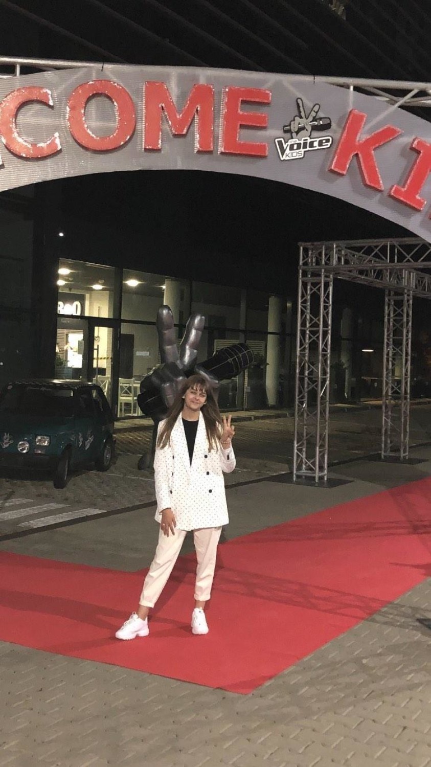 The Voice Kids. Nikola Wądołowska zachwyciła trenerów. W trakcie występu Podlasianki odwróciły się wszystkie fotele (wideo)