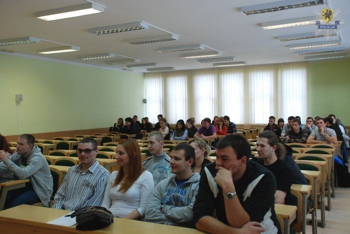 KMP Słupsk: Wykład dla studentów z ''wydziału bezpieczeństwa'' [ZDJĘCIA]