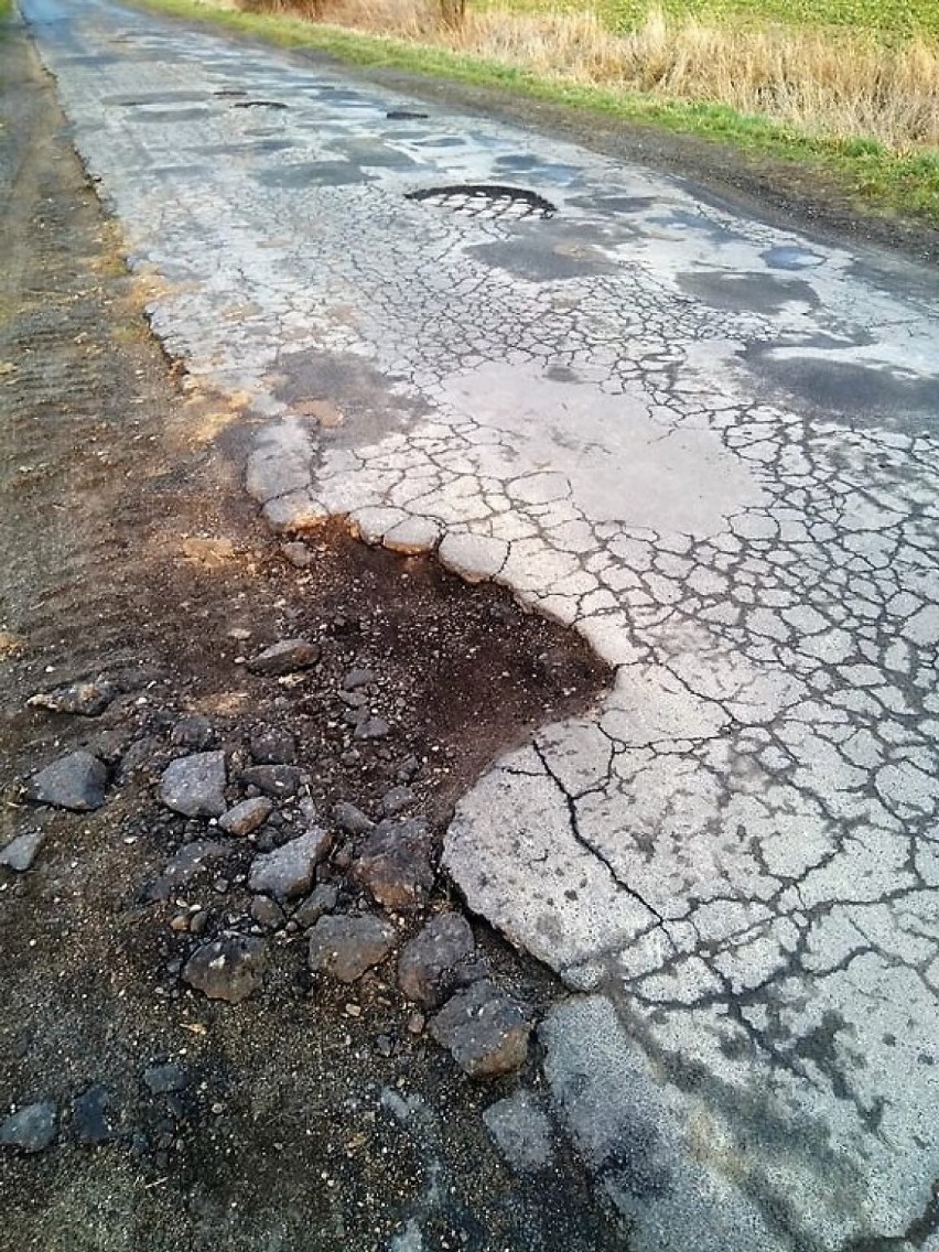 Część dróg powiatu górowskiego jest w opłakanym stanie