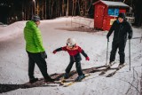 Weekend na stoku w Chodzieży. Narciarski stok zaprasza miłośników "białego szaleństwa"