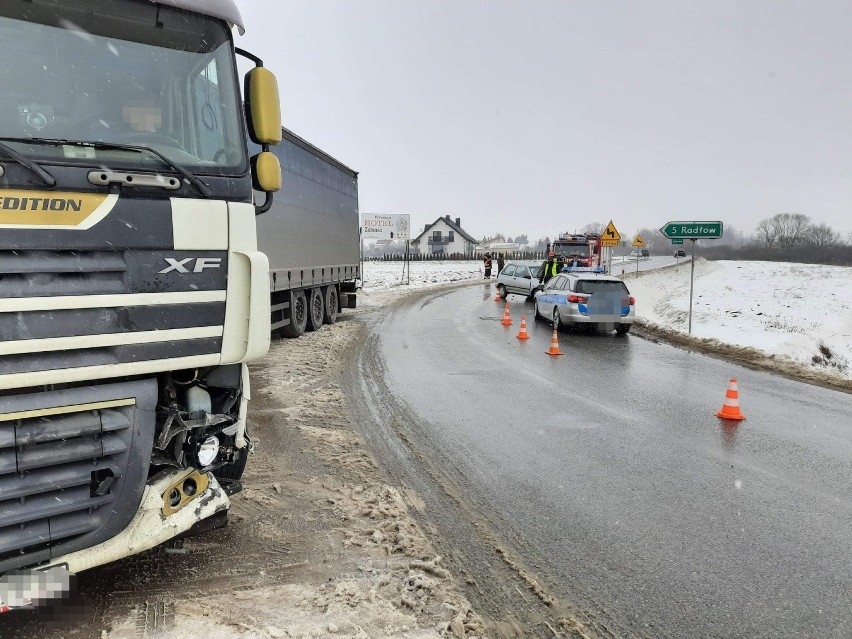 Wypadek w Biskupicach Radłowskich. Na miejscu pojawiał się...