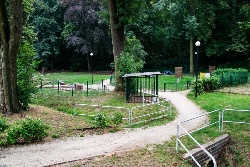 Park "4 łapy" powstał przy ul. Leśnej w okolicy Lasu...