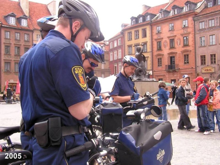 Patrole rowerowe zbyt niebezpieczne dla warszawskiej policji. Straż miejska pracuje tak od 20 lat. "To po prostu kolejne narzędzie pracy"
