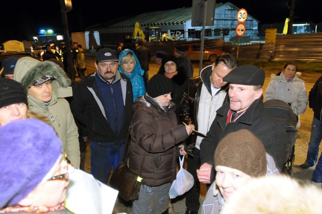 Mieszkańcy protestowali przy moście na ul. Głównej