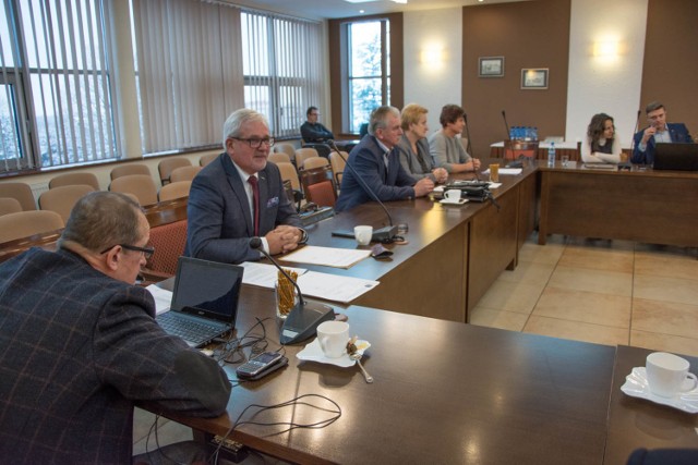 Radomsko: O budżecie powiatu na 2018 rok na posiedzeniu komisji rewizyjnej