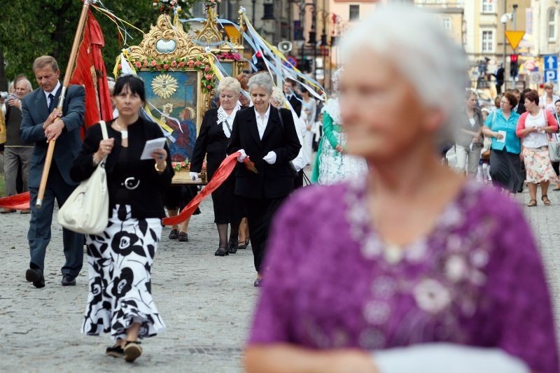 Boże Ciało: Wielka procesja na ulicach Poznania