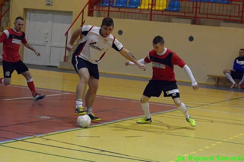 Rozpoczęła się runda rewanżowa VIII edycji Choceńskiej Ligi Futsalu. Wyniki 8. kolejki - Batory liderem [zdjęcia]