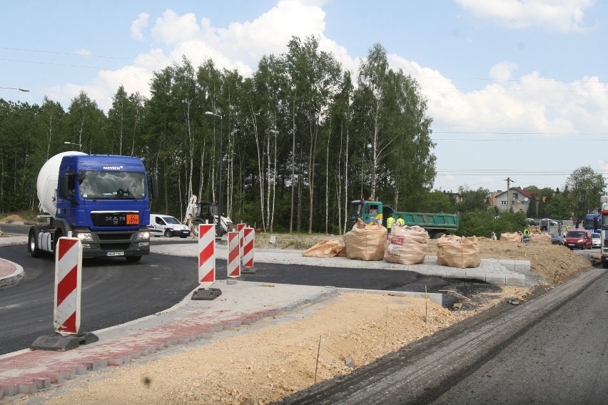 Budowa ronda na skrzyżowaniu ul. Podmiejskiej z Gliwicką