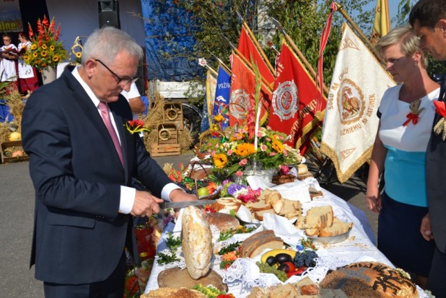 Dożynki Gminno Parafialne w Kucharach