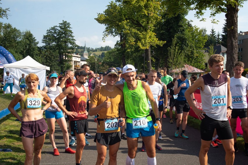 Półmaraton górski Muflon w Dusznikach-Zdroju. Uczestnicy bawili się świetnie. Zobacz zdjęcia 